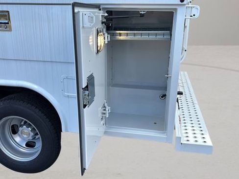 New 2025 Chevrolet Express 3500 w/ Power Convenience Package image 23