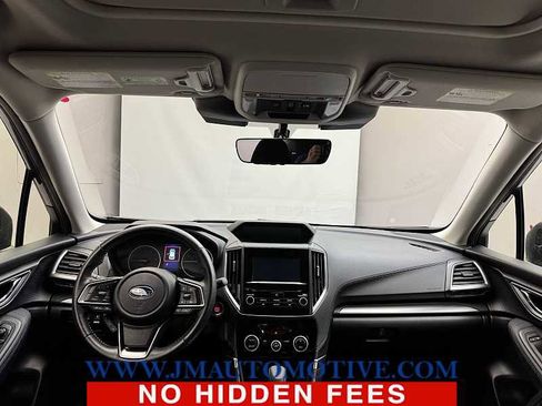 Used 2023 Subaru Forester Premium image 12