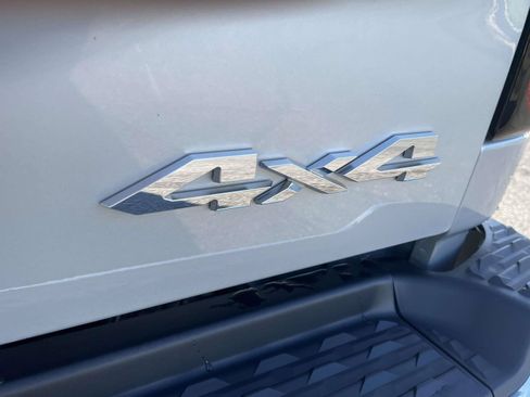 Certified 2026 RAM 2500 Big Horn AWD/4WD image 5