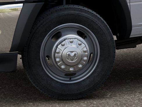New 2026 RAM 5500 Tradesman AWD/4WD image 9