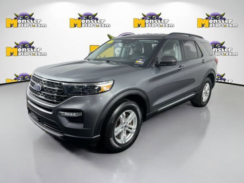Used 2022 Ford Explorer XLT w/ Equipment Group 202A AWD/4WD image 1