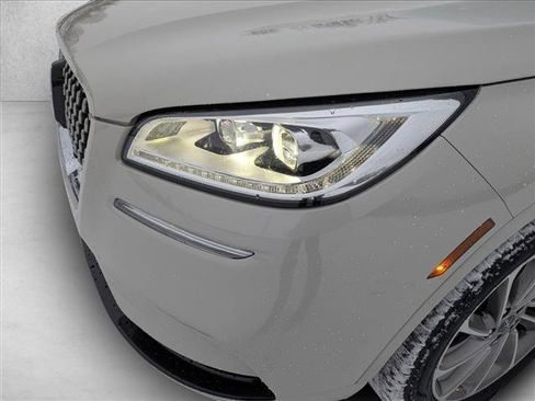 Used 2022 Lincoln Corsair Grand Touring w/ Elements Technology Bundle image 9