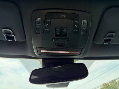 Certified 2022 Toyota Sienna XSE image 16