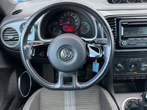 Used 2012 Volkswagen Beetle 2.0T image 16