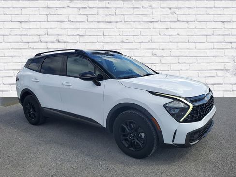 Used 2023 Kia Sportage X-Pro image 3