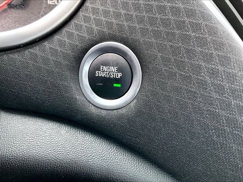 Used 2024 Chevrolet Malibu LT image 35