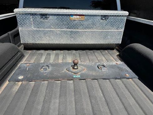 Used 2003 Chevrolet Silverado 2500 LS w/ Skid Plate Package AWD/4WD image 1