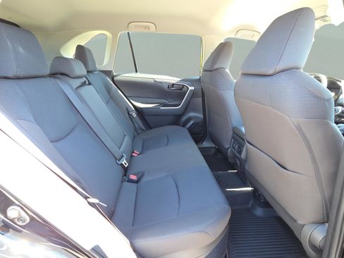 Certified 2025 Toyota RAV4 LE image 19