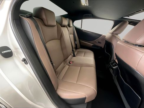 Used 2022 Lexus ES 350 w/ Accessory Package FWD image 25