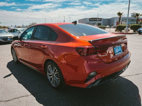 Used 2023 Kia Forte GT-Line w/ GT-Line Premium Package FWD image 5