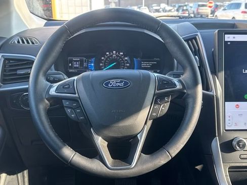 Used 2024 Ford Edge SEL w/ Convenience Package image 15