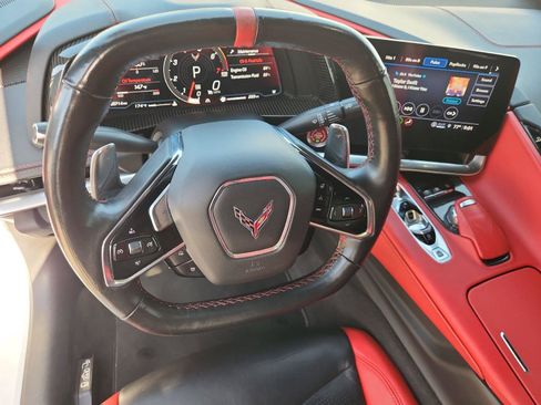Used 2022 Chevrolet Corvette Stingray Preferred Cpe w/ Z51 Performance Package RWD image 11
