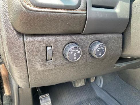 Used 2022 GMC Canyon AT4 AWD/4WD image 17