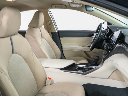 Used 2023 Toyota Camry LE FWD image 26