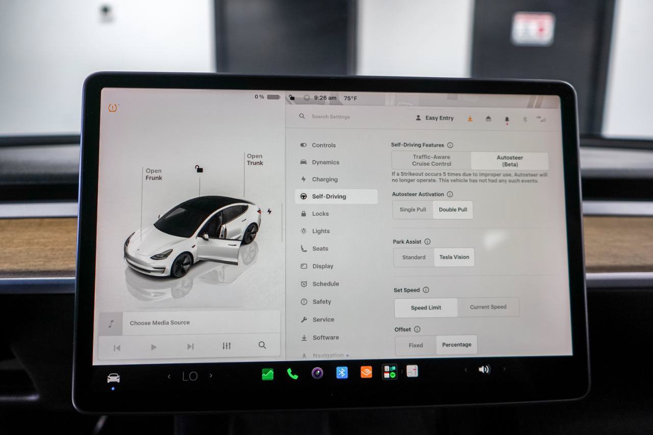 Used 2022 Tesla Model 3 Long Range AWD/4WD image 16