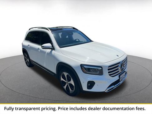 Used 2025 Mercedes-Benz GLB 250 image 1