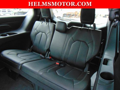 New 2026 Chrysler Pacifica Select FWD image 35