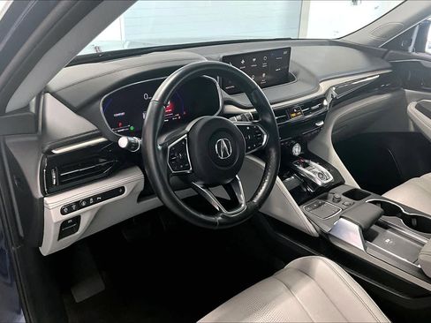 Used 2022 Acura MDX SH-AWD w/ Advance Package image 2