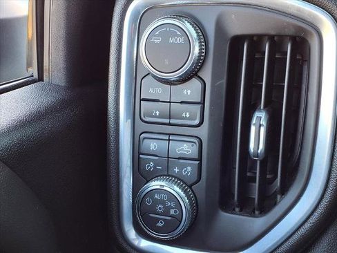 Used 2023 GMC Sierra 2500 AT4 w/ AT4 Preferred Package image 14