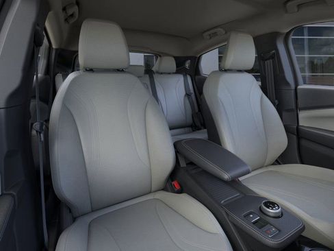 Used 2024 Ford Mustang Mach-E Premium image 11