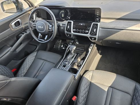 Used 2023 Kia Sorento SX Prestige AWD/4WD image 23