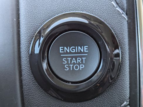 Used 2025 Ford Expedition Platinum AWD/4WD image 30