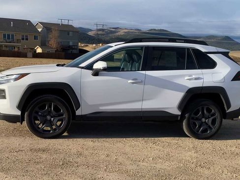 Used 2024 Toyota RAV4 Adventure image 5