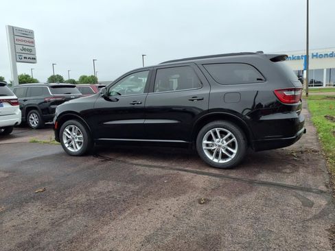 Used 2023 Dodge Durango GT image 5