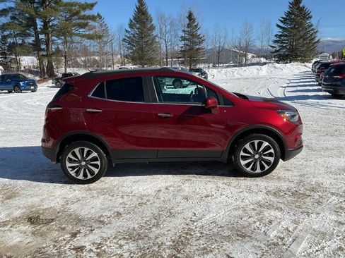 Used 2022 Buick Encore Preferred w/ Safety Package image 6