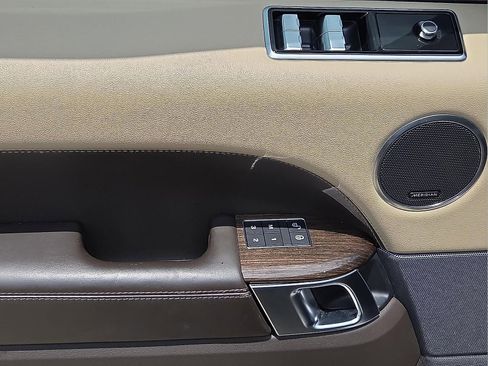 Used 2019 Land Rover Range Rover Sport HSE AWD/4WD image 13