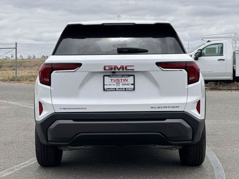 New 2026 GMC Terrain Elevation w/ Technology Package II FWD image 4