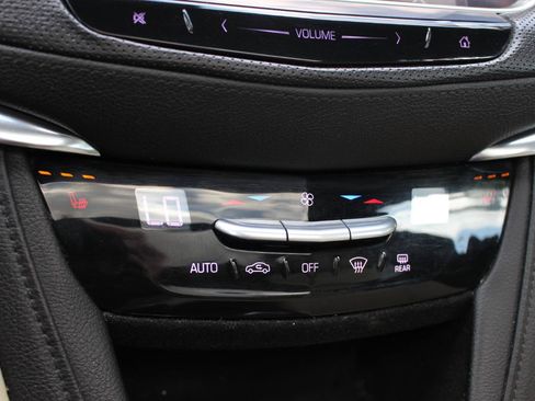 Used 2017 Cadillac XT5 Luxury AWD/4WD image 27
