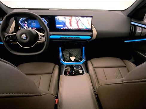 Certified 2025 BMW X3 xDrive30i w/ Premium Package AWD/4WD image 16