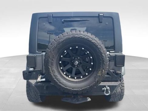 Used 2014 Jeep Wrangler Unlimited Rubicon w/ Connectivity Group AWD/4WD image 6