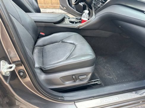 Used 2021 Toyota Camry XSE FWD image 25