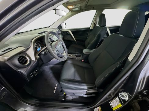 Used 2013 Toyota RAV4 XLE FWD image 13