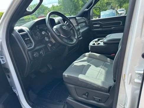 Used 2024 RAM 2500 Big Horn AWD/4WD image 15