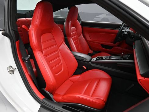 Certified 2024 Porsche 911 Carrera 4S AWD/4WD image 27