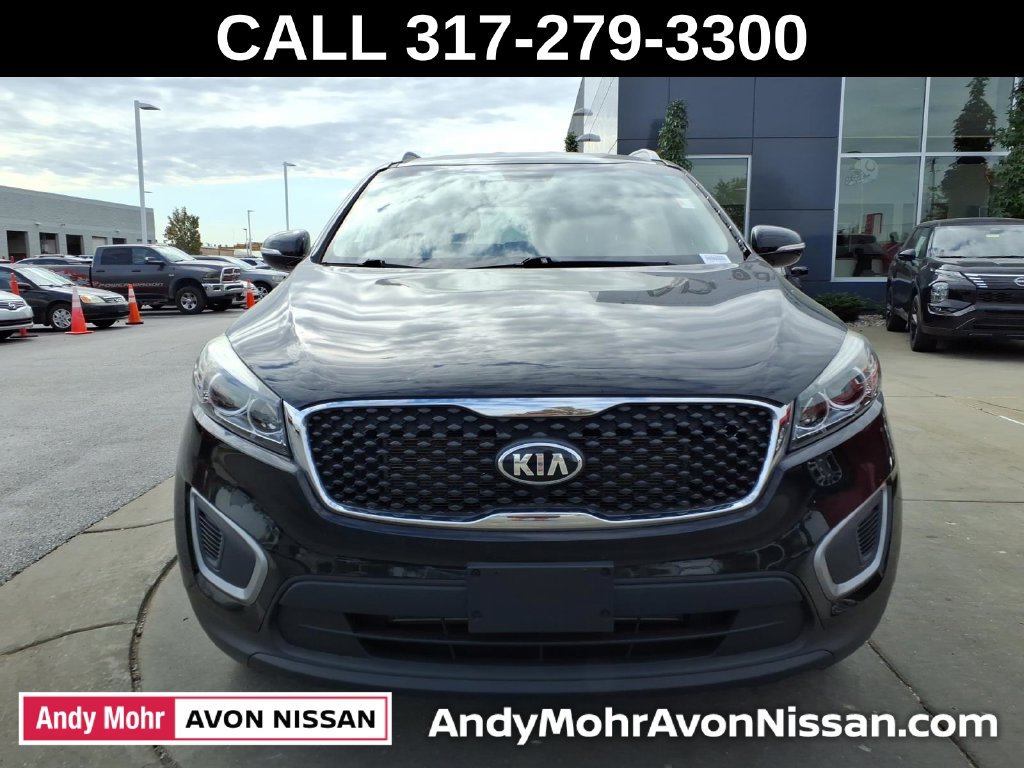 Used 2017 Kia Sorento FWD w/ LX Convenience Package image 3