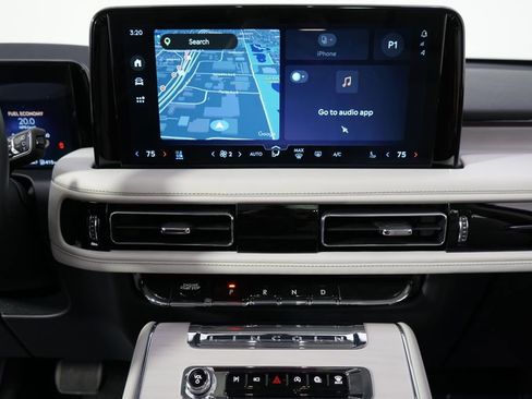New 2026 Lincoln Aviator Reserve AWD/4WD image 27