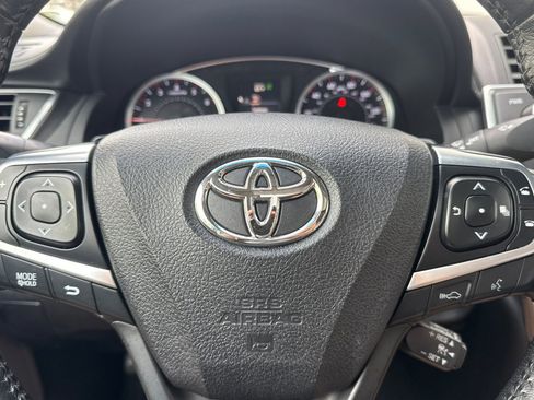 Used 2015 Toyota Camry XSE w/ Advanced Technology Package FWD image 17