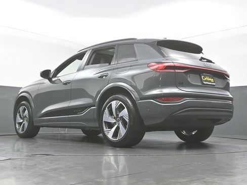 Used 2025 Audi Q6 e-tron Premium Plus w/ Premium Plus AWD/4WD image 44