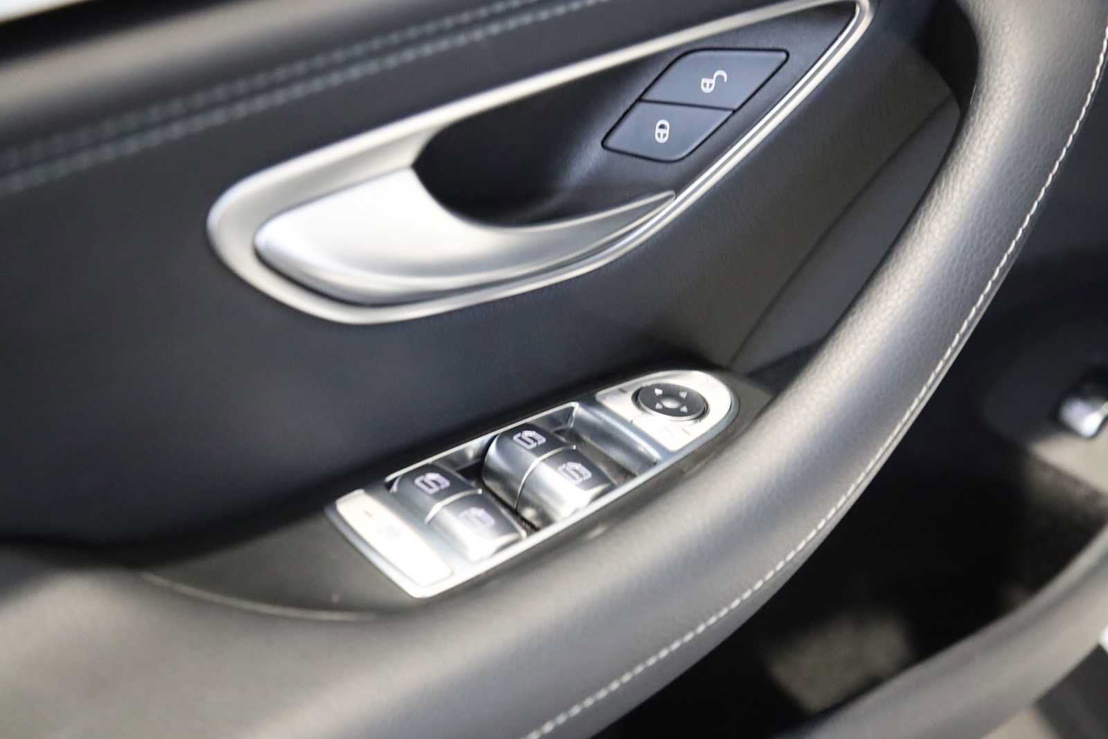 Used 2022 Mercedes-Benz AMG GT 53 image 23