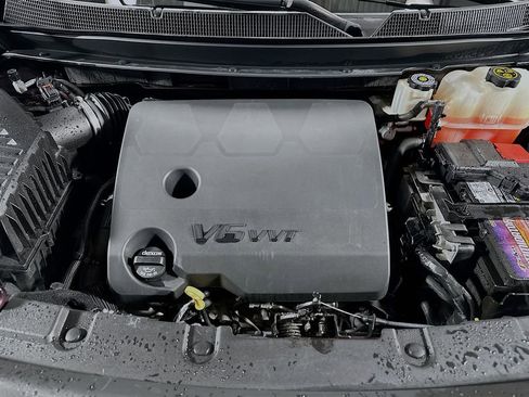 Used 2018 Chevrolet Traverse LT image 35