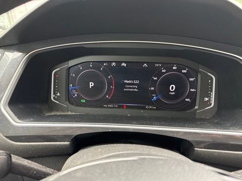 Used 2020 Volkswagen Tiguan SEL AWD/4WD image 12