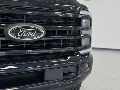 Used 2024 Ford F350 Lariat w/ Lariat Ultimate Package AWD/4WD image 11