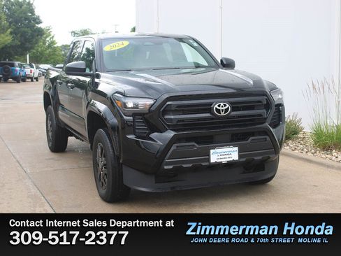 Used 2024 Toyota Tacoma SR w/ SR Upgrade Package AWD/4WD image 3