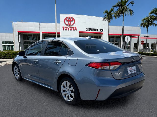Used 2024 Toyota Corolla LE FWD image 5