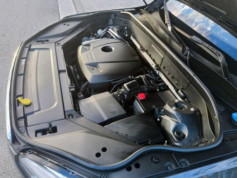 Used 2016 Volvo XC90 T6 Momentum image 41