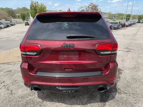 Used 2018 Jeep Grand Cherokee SRT image 6